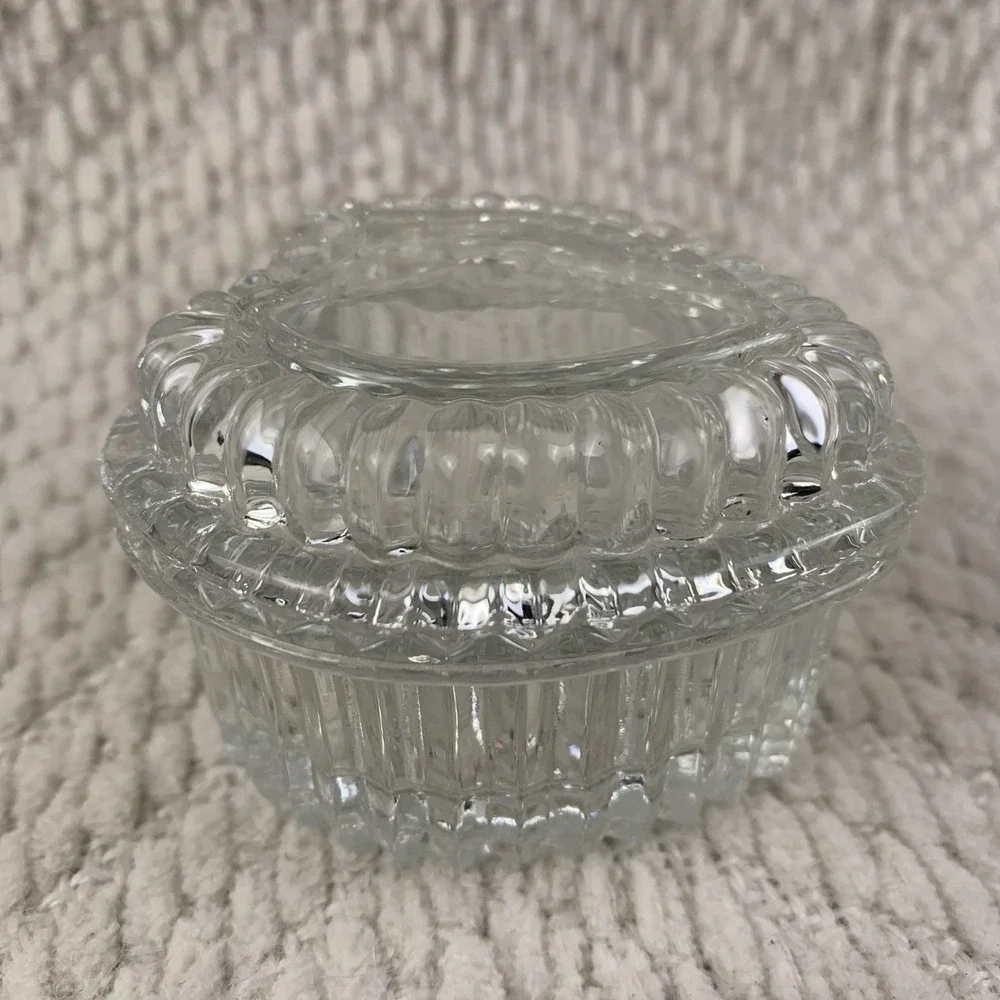 Vintage-Homco Valentine Crystal Heart Shaped Trinket-Jewelry-Ring Box Beautiful!